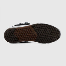 Load image into Gallery viewer, Skate Half Cab Wafflecub
